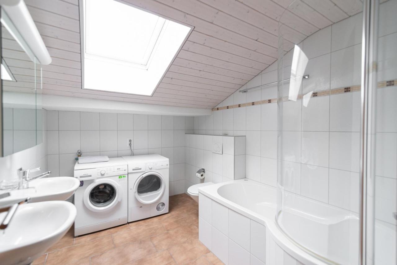 Aparthotel-Almgasthaus Gemsli - A Bisal Oesterreich Ueberm Schweizer Rheintal Sevelen Buitenkant foto