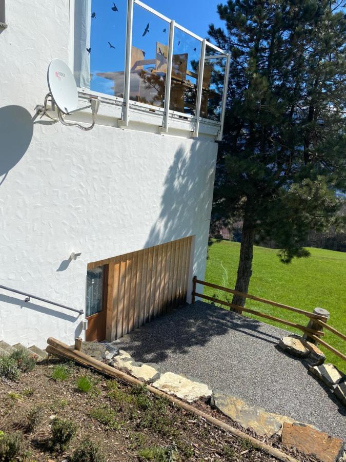 Aparthotel-Almgasthaus Gemsli - A Bisal Oesterreich Ueberm Schweizer Rheintal Sevelen Buitenkant foto